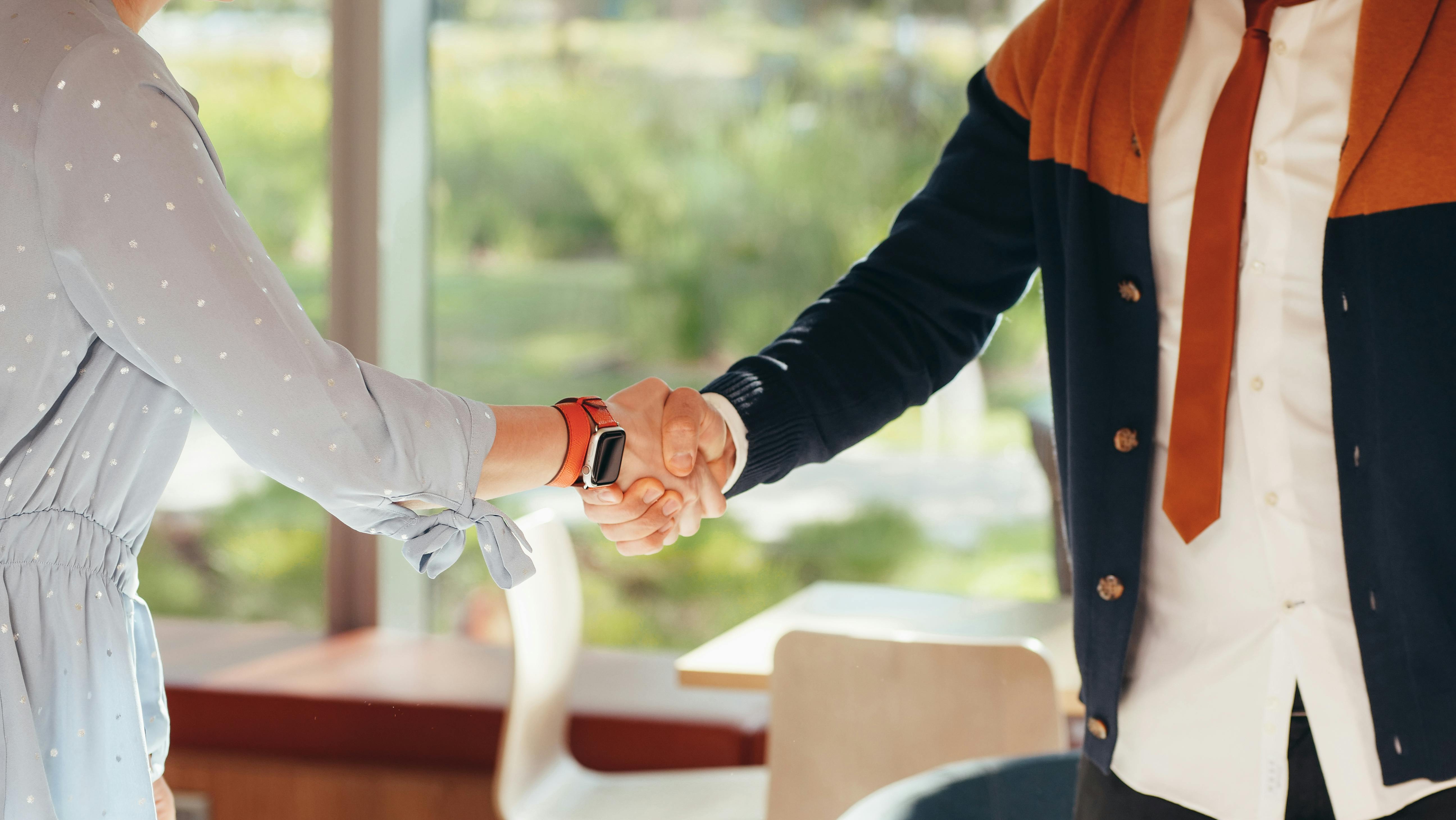 it marketing handshake